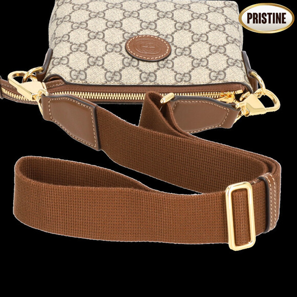 GUCCI Interlocking GG Supreme Shoulder Bag - Picture 4 of 8